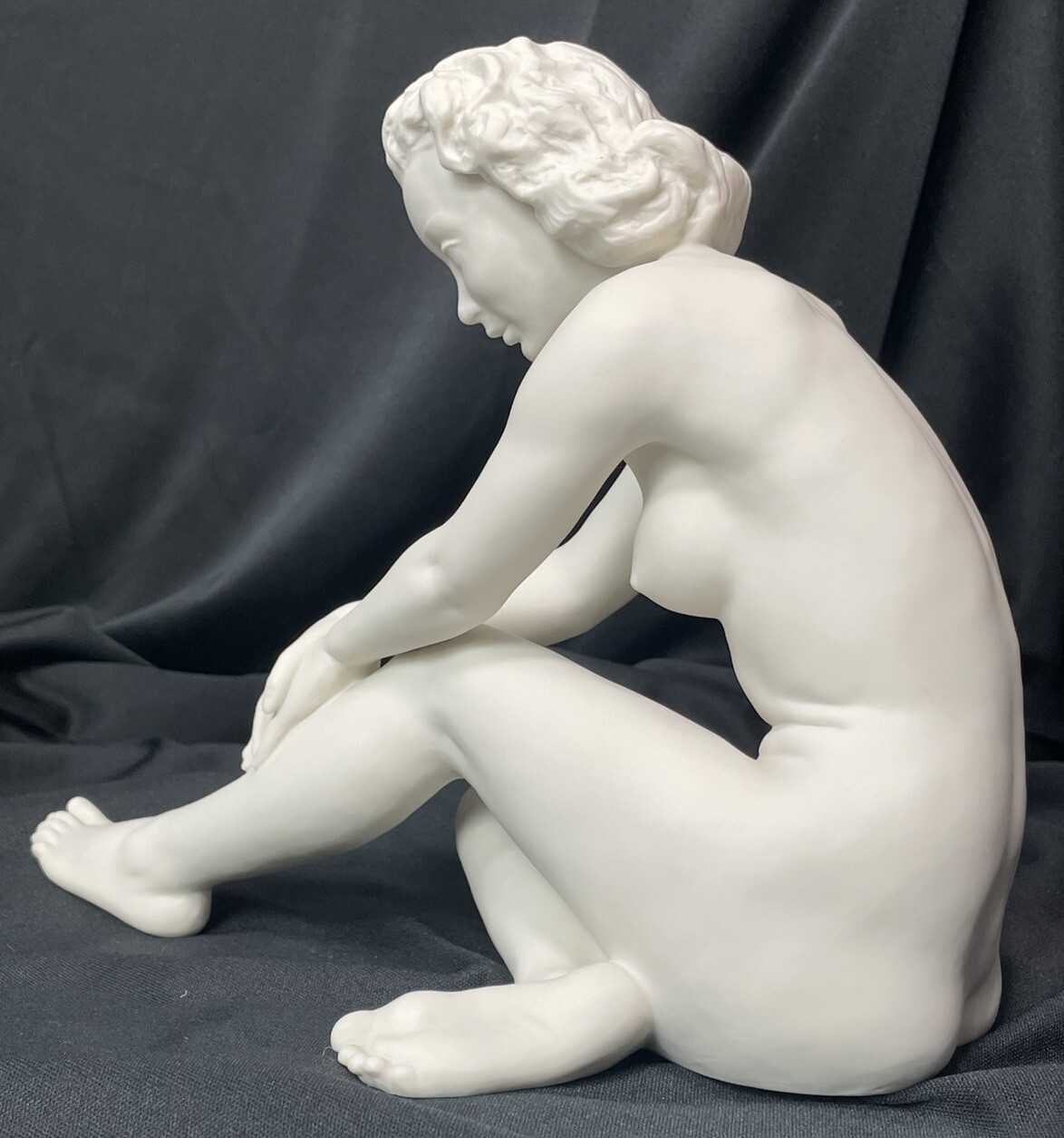 HUTSCHENREUTHER Porcelain Bisque Nude Seated Woman by CARL WERNER Germany Mint!