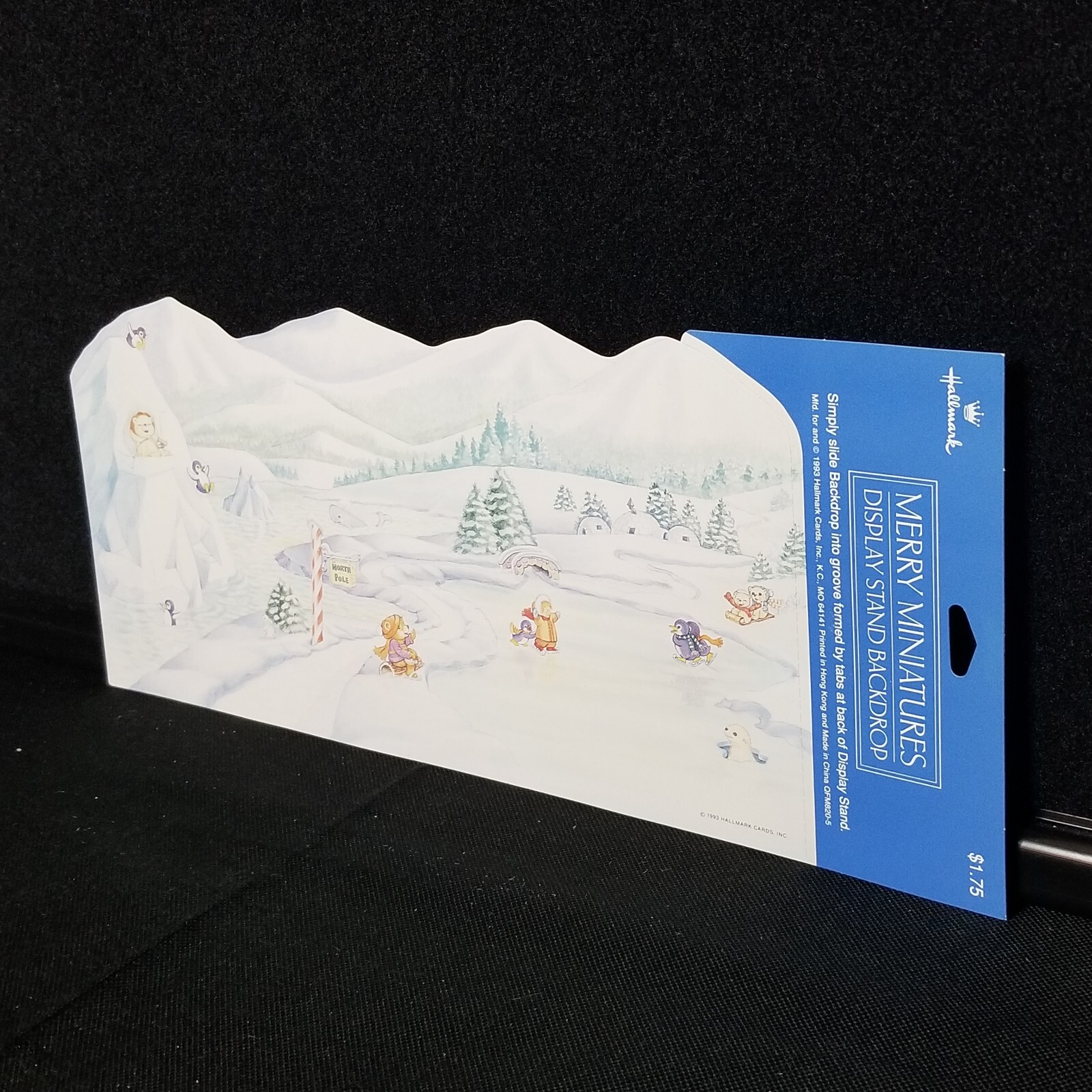 Vintage 1993 Hallmark Merry Miniatures Christmas Display Stand Backdrop NOS