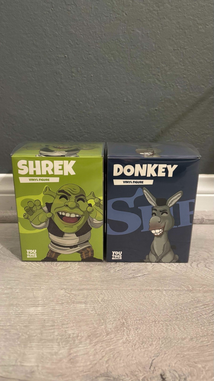 YOUTOOZ Lot of 2 Shrek and Donkey-Brand New with Protector