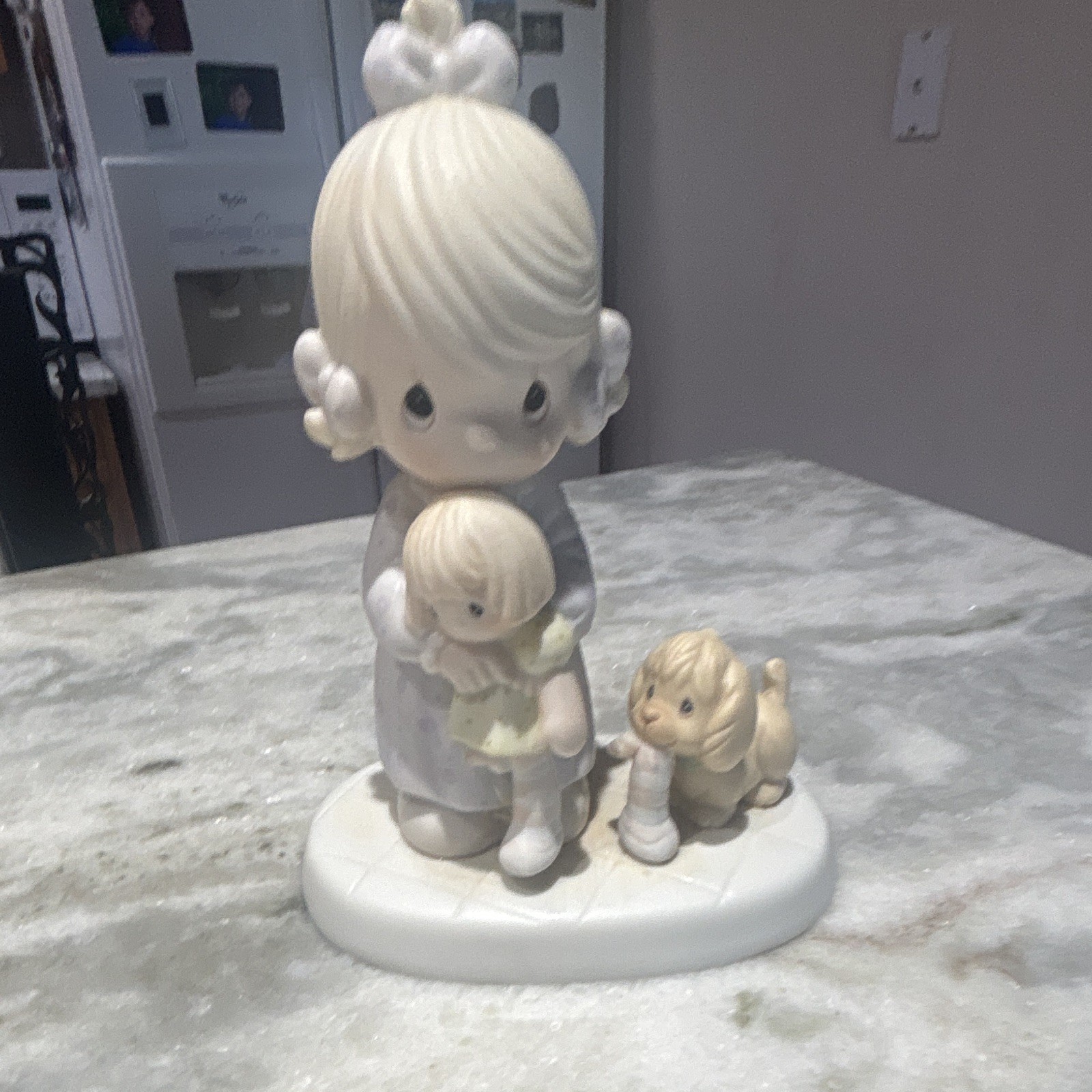 Precious Moments “Something’s Missing When You’re Not Around” Figurine 1998