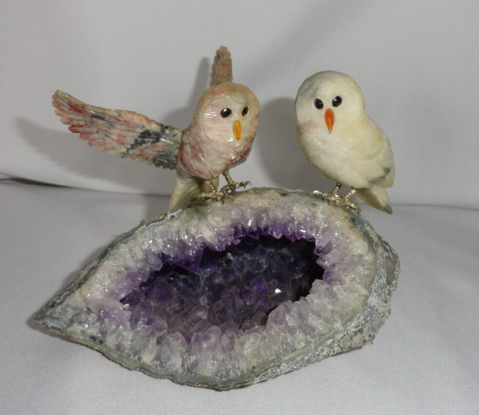 VINTAGE Stone Carved owl Sculpture on Amethyst Quartz Geode Signed Cesar