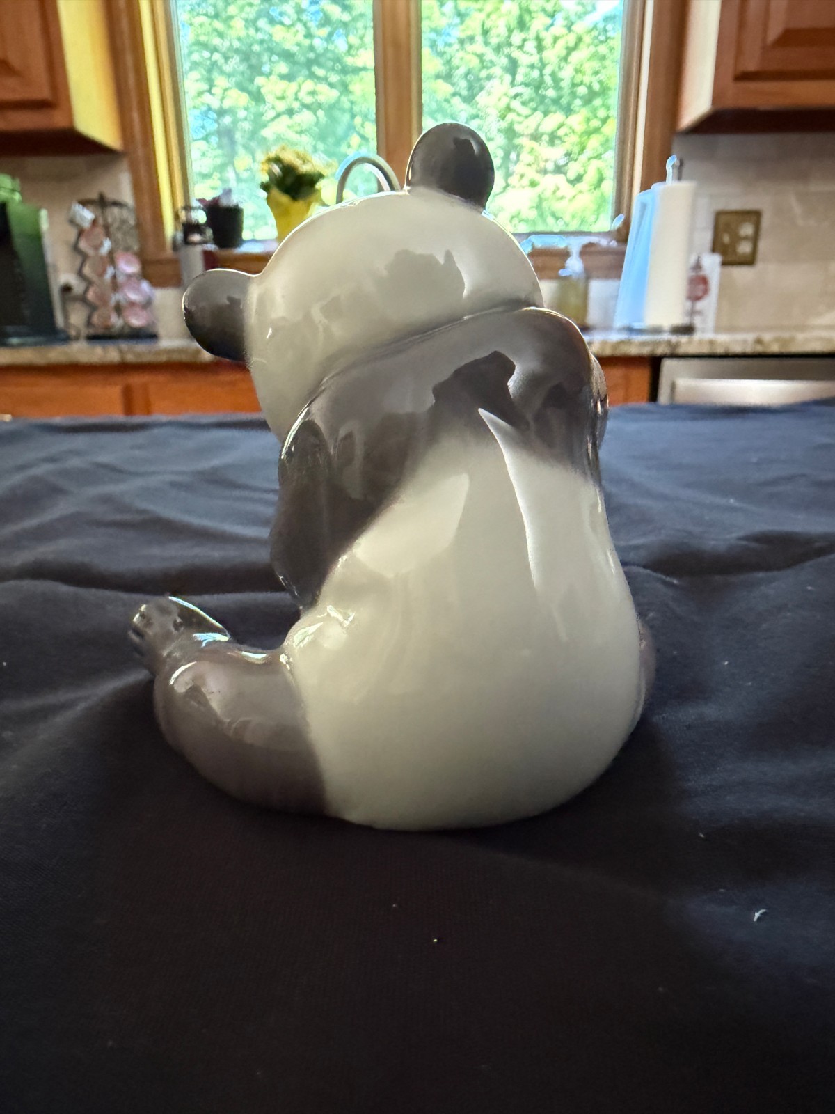 LLADRO Panda A CHEERFUL PANDA FIGURINE 8358 Mint Condition IOB