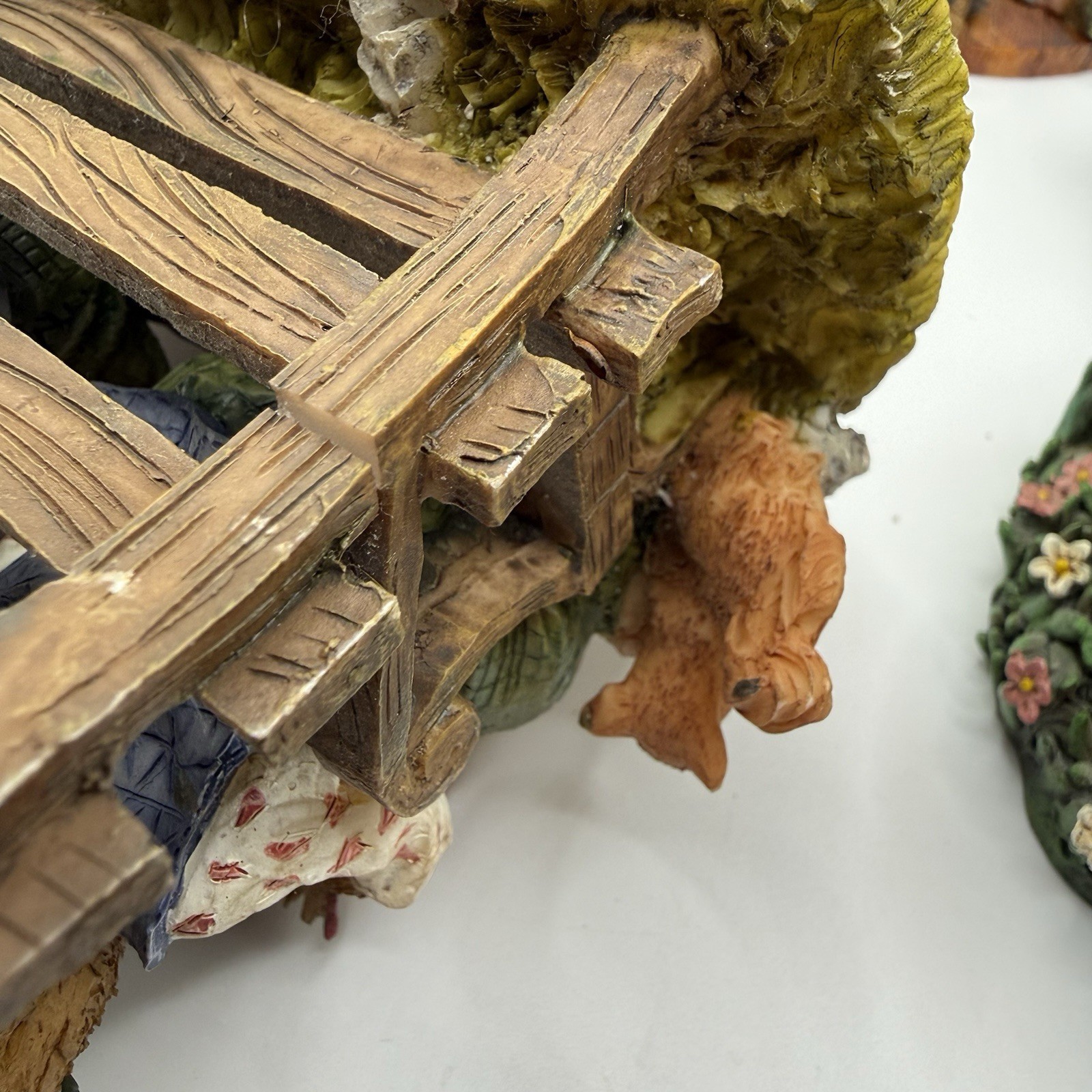 Vintage Berry Hill Bears Bench Figurine Young’s Inc Christian Decor Damaged