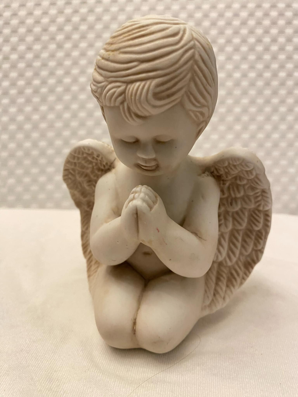 Ceramic Praying Boy Angel AGC artist signs. Great for angel collectors.