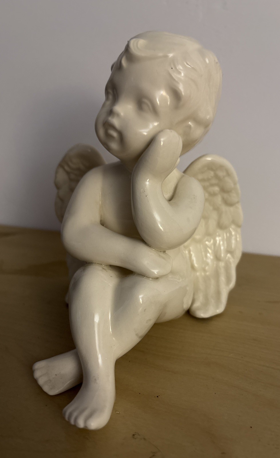 Vintage White Ceramic Angel Cherub Figurine Sitting Wings Home Decor 6”H