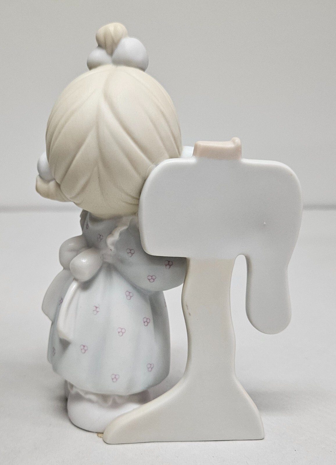 Precious Moments C0011 “Sharing The Good News Together” Figurines Vintage Mail