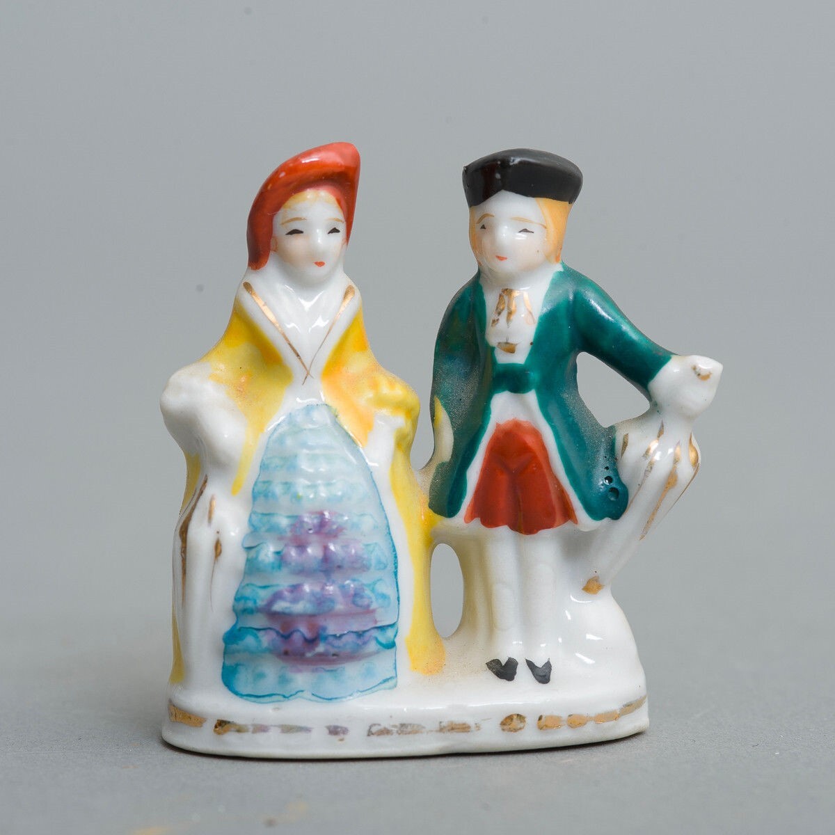 Vintage Lord & Lady Porcelain Figurine Made in Occupied Japan 2.25″ x 1.75″