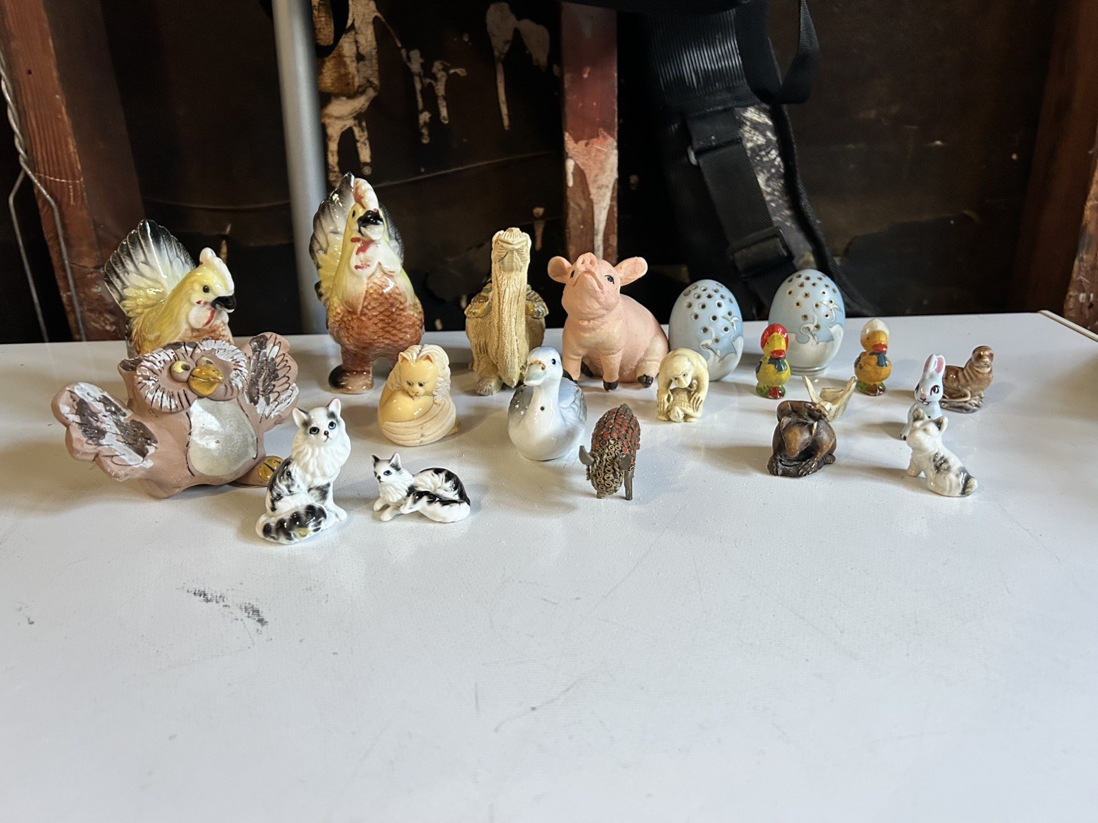 Vintage Lot Of 20 Mixed Animal Porcelain/Ceramic Figurines Cat Dog Squirrel More