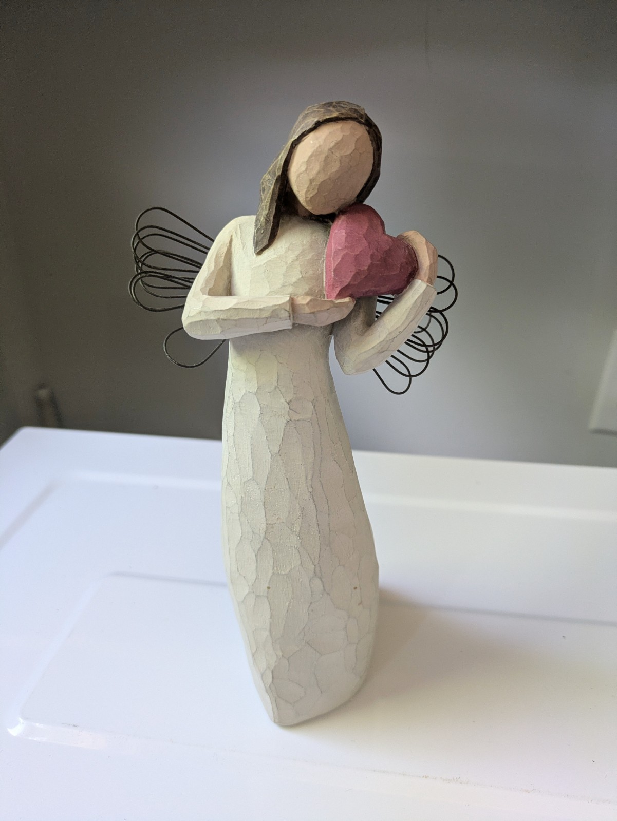 Willow Tree “Angel of the Heart” Figurine 8″ Tall Demdaco