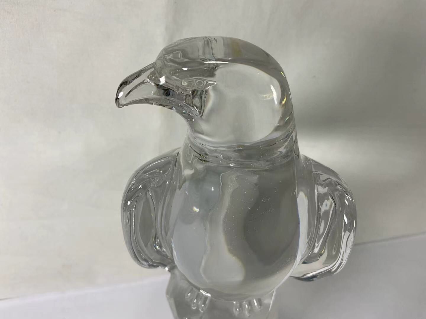 VV12 German the Crystal Very Beautiful Sculpture of an Egale is Preserved