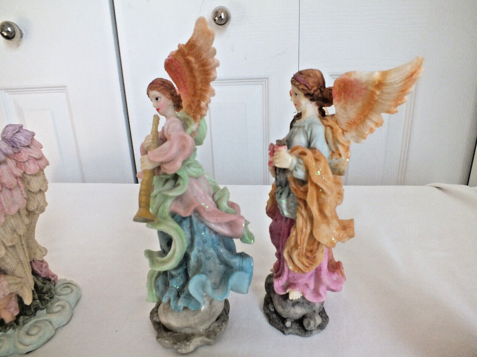 lot of 5 resin Beautiful detail ANGELS vintage 6″ and 7″ tall