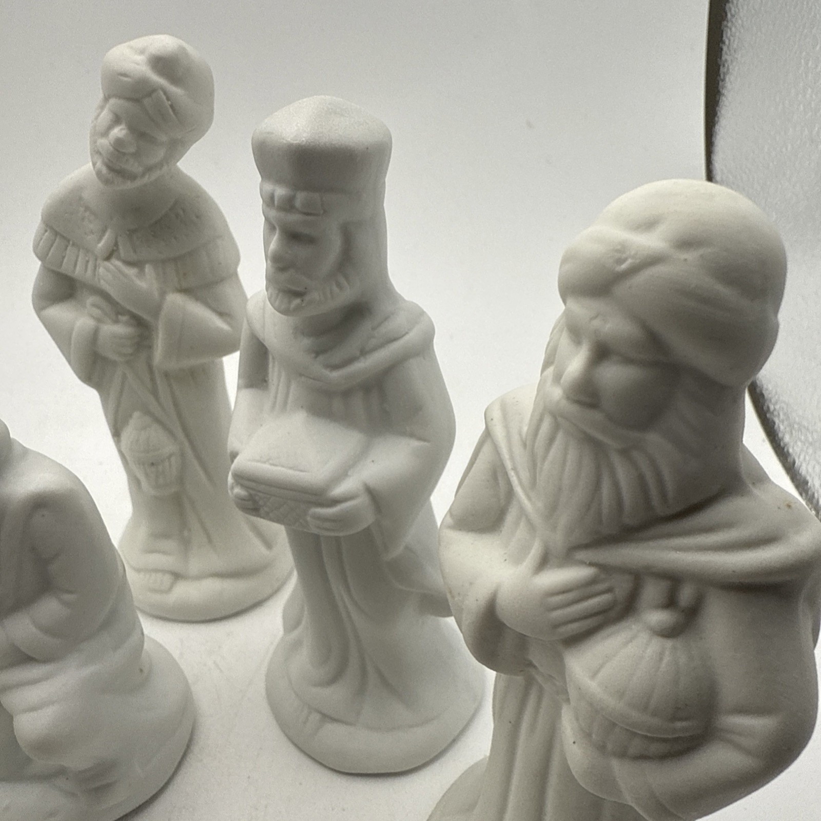 Vtg Santa’s Collection 10 pc White Bisque Porcelain Christmas Nativity Set
