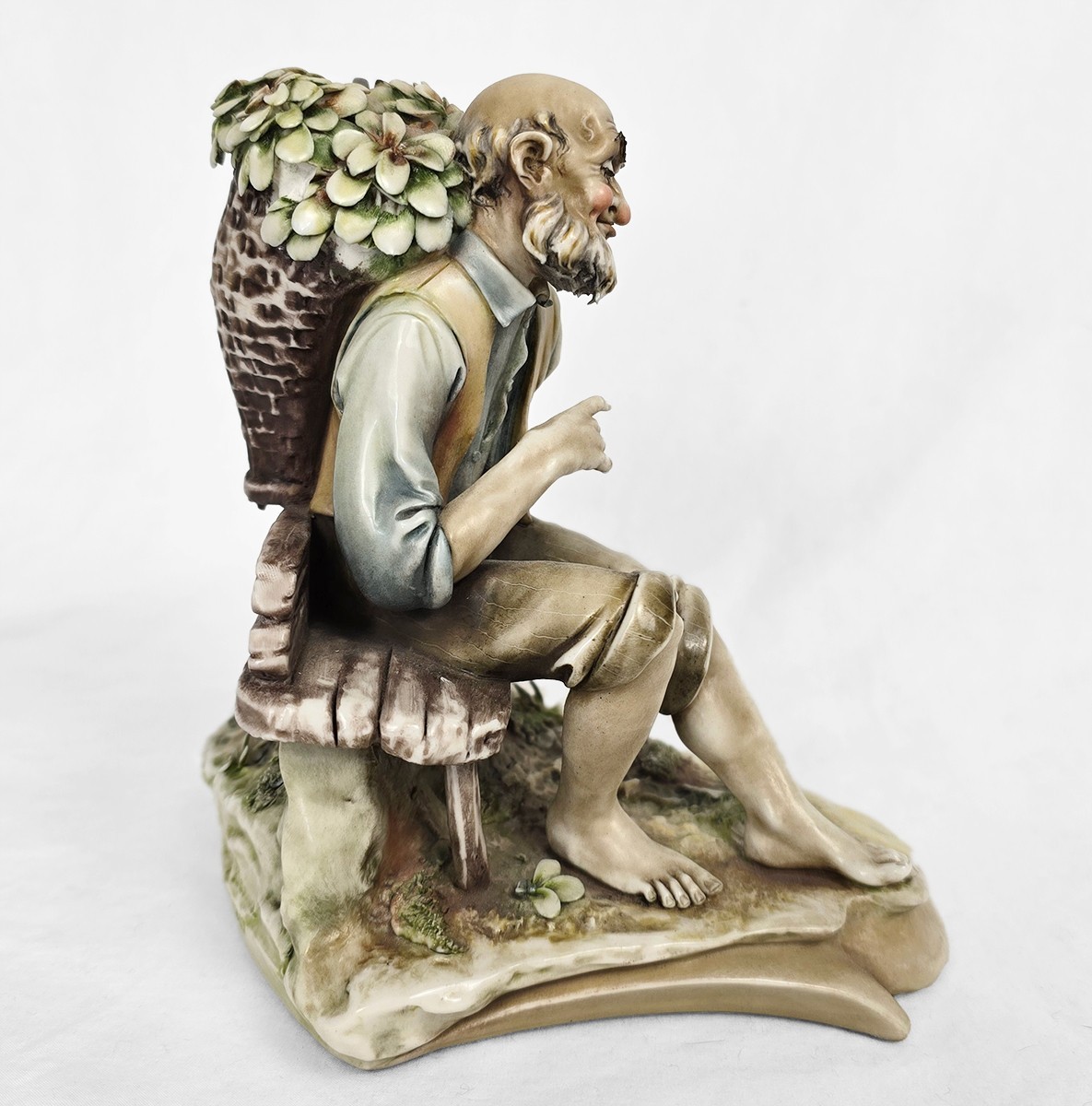 6″ Rare Vintage Borsato Seated Man w/ Flower Basket Figurine Italy c.1970s-1980s