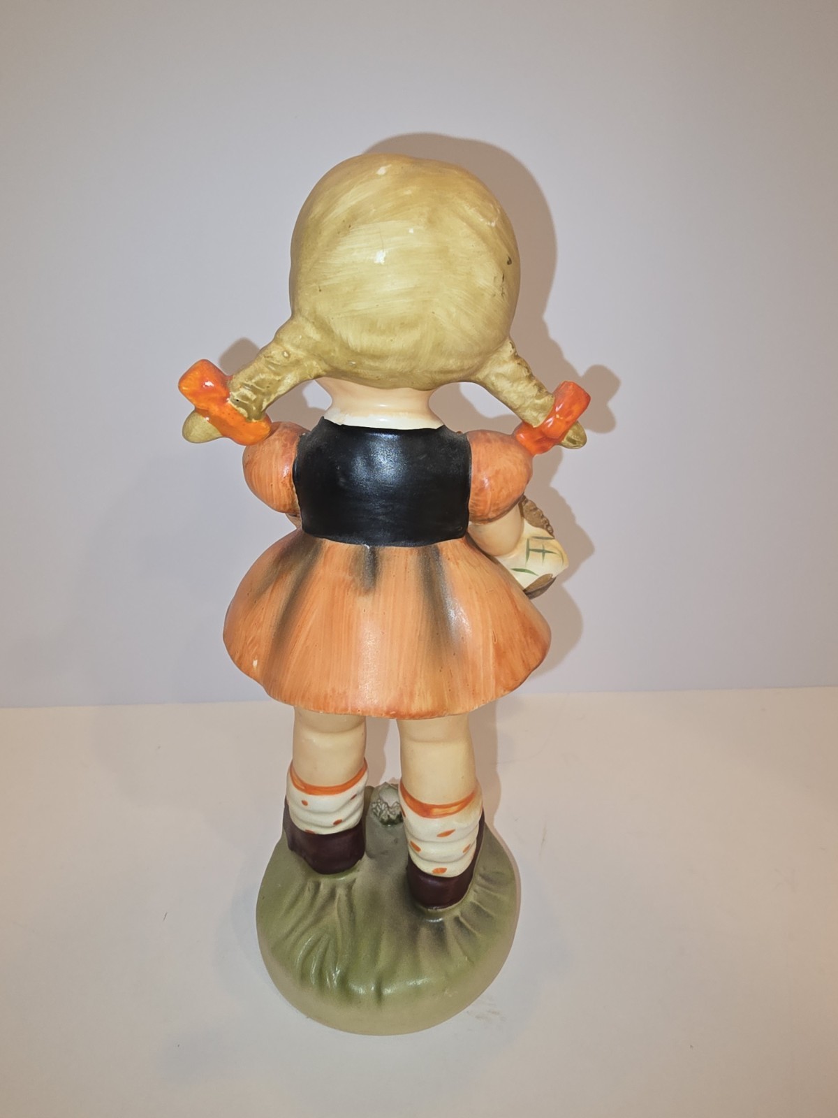 Vintage ARNART Erich Stauffer Japan Figurine 6262 Little Girl Flower Basket 7”