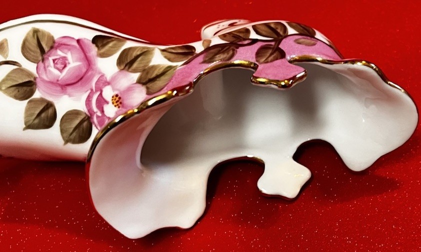 Museum of Jewelry Hand Painted Porcelain Little Lord Fauntleroy Shoe Shashi