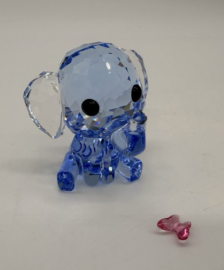 Swarovski Dreamy the Elephant Small Blue Crystal Figurine – 5506808 E706