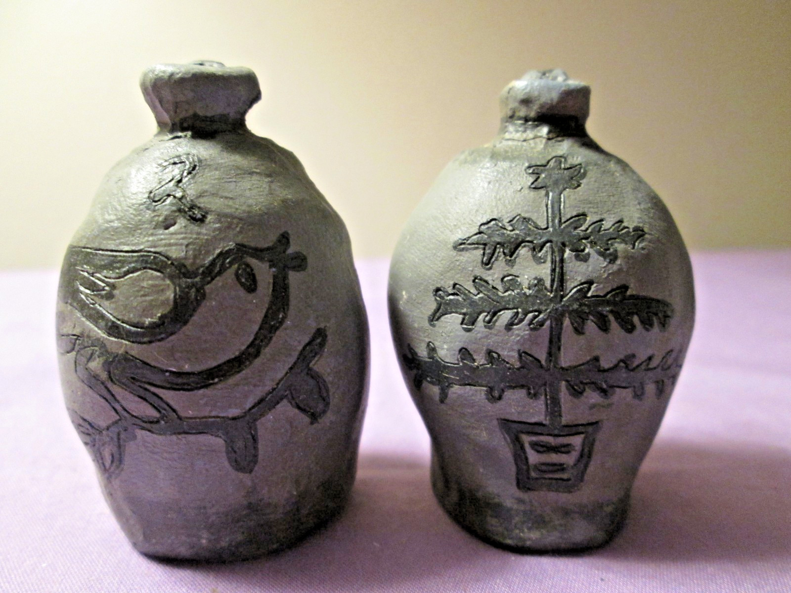 6 Mini Blossom Bucket Rustic Primitive Folk Art Gray & Black Urns Jugs Figurines