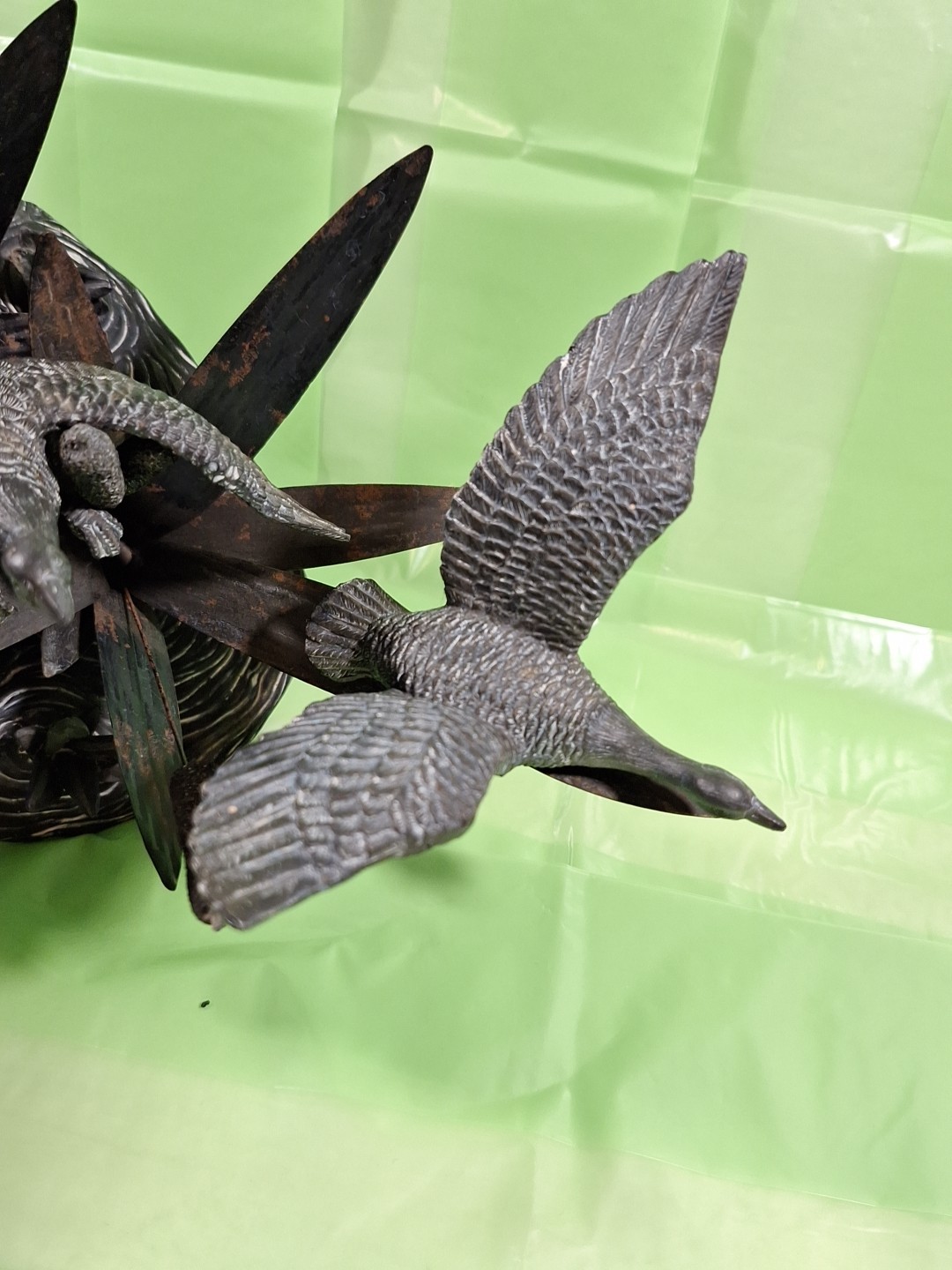 VTG Geese Figures (3) Flying From Marsh Metal/resin Large Lifelike