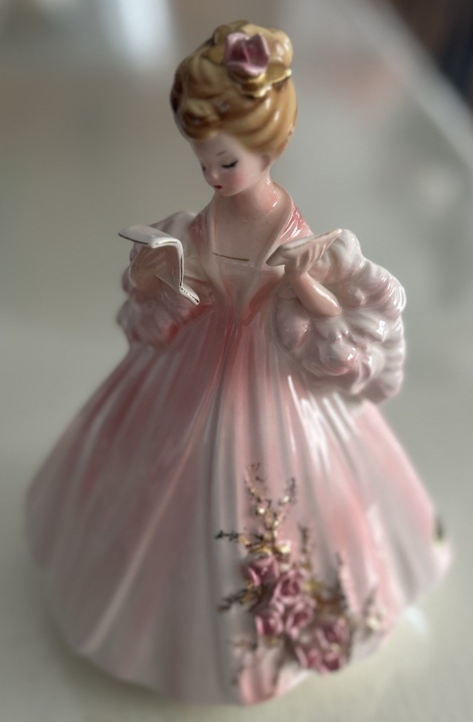 Gorgeous Josef Originals Figurine Reading The Letter 8” Inches Pink Dress Mint!
