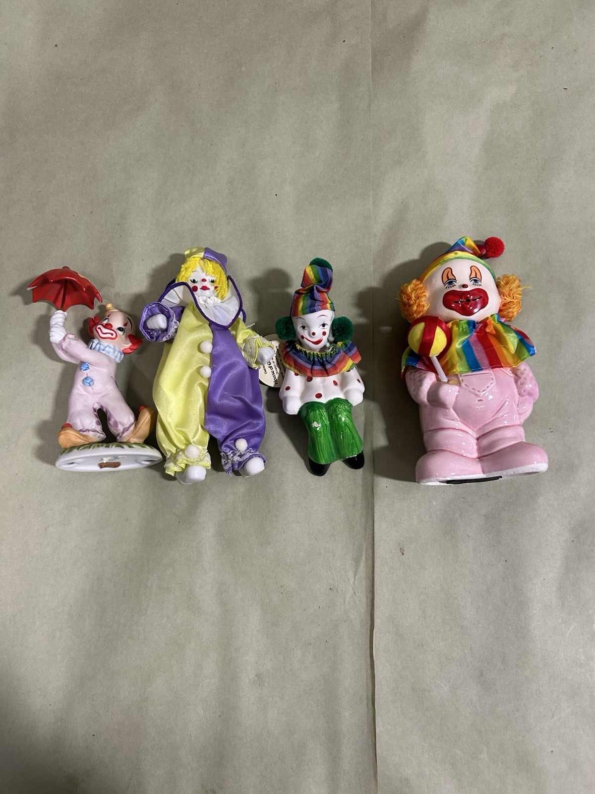 4 Porcelain Clown Figures 1 Lefton 1 House Of Global Art 2 Unmarked