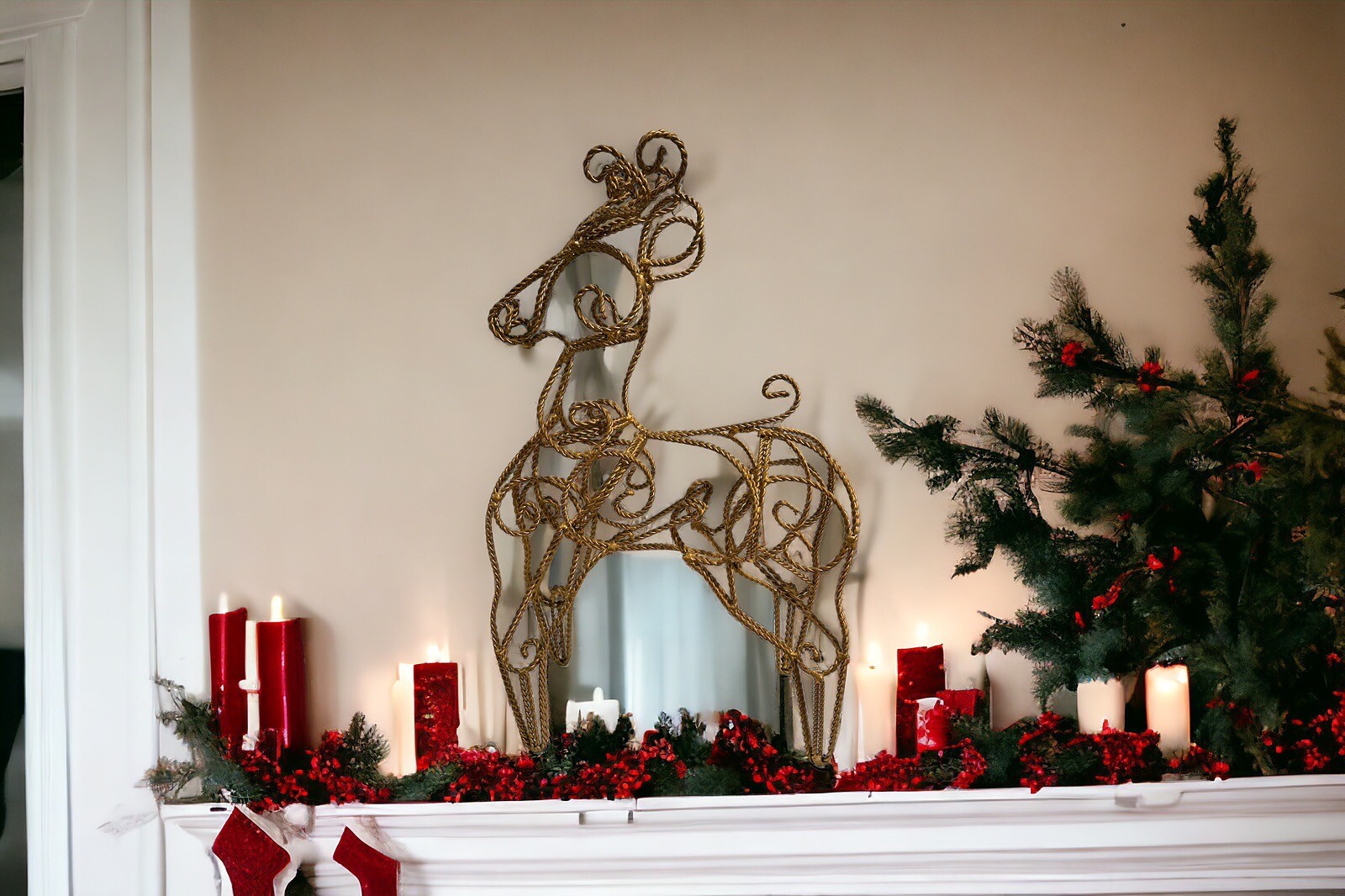 Vtg Reindeer Twisted Wire Christmas Metal Sculpture Matte Gold Color 14” X 10”