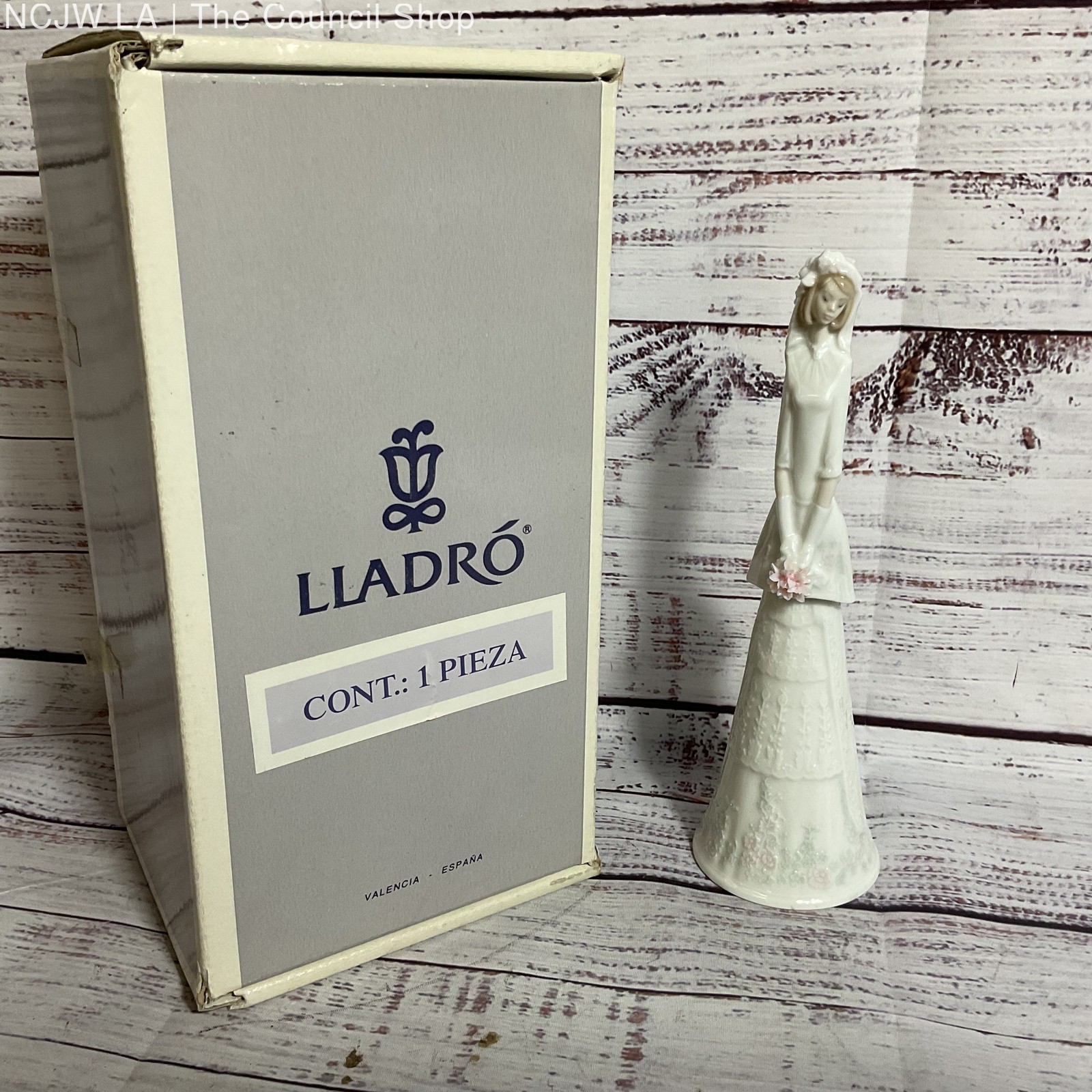 VTG. LLADRO Bridal Bell Porcelain Figurine- 8.25″