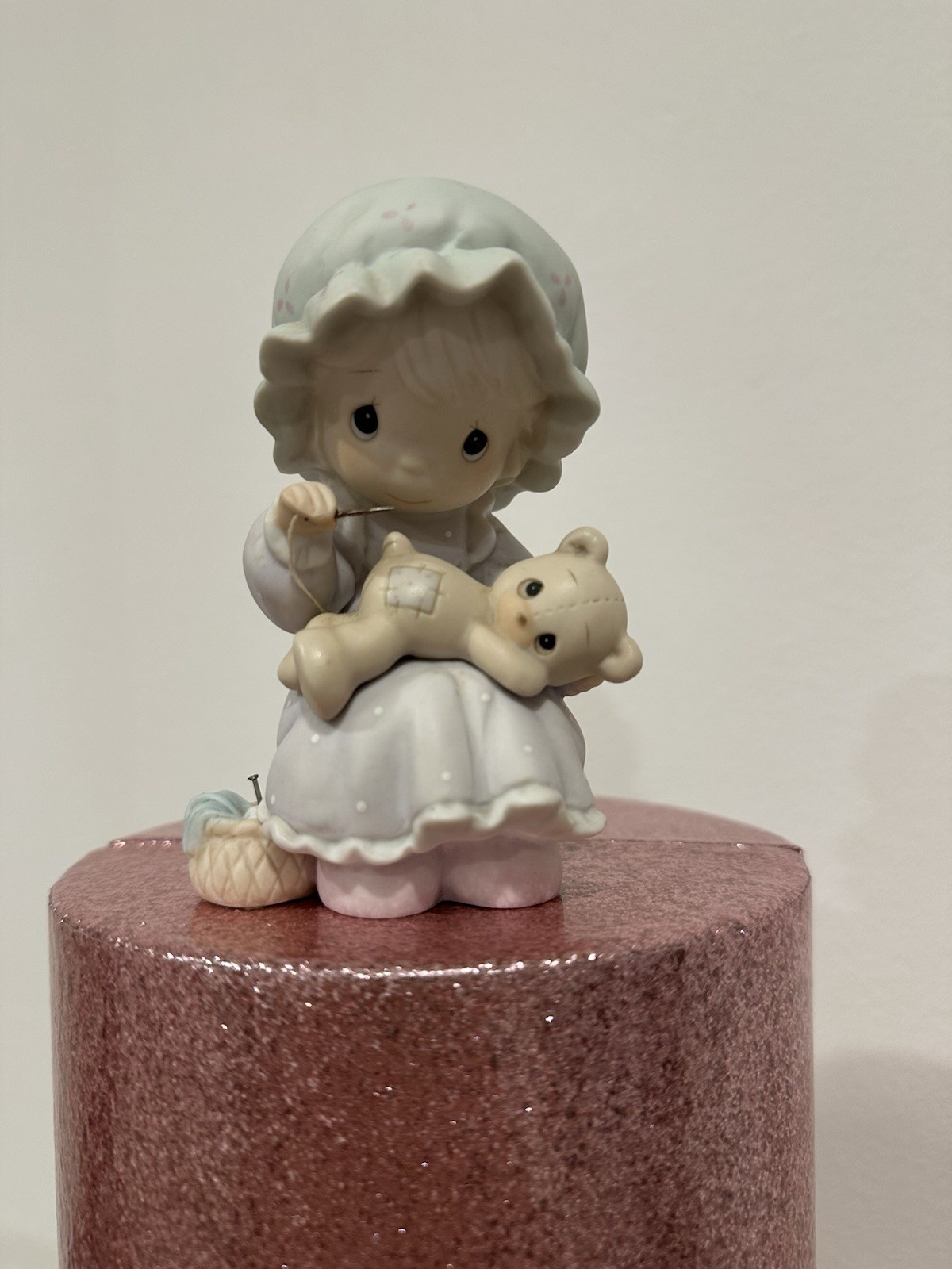 Precious Moments “you Are a Blessing to Me” 1990 Members Only Figurine PM902