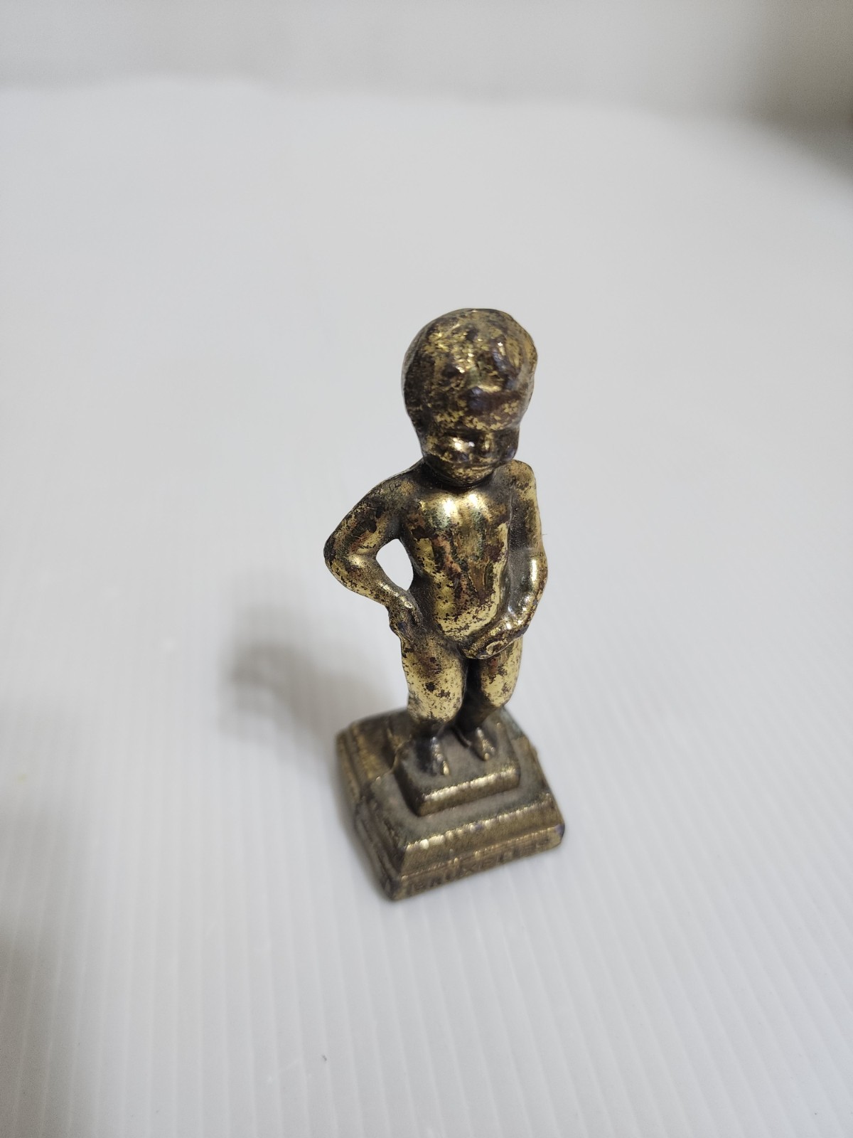 Vintage Manneken Pis Brussels Belgium Souvenir Statue Brass Gold Tone Figurine