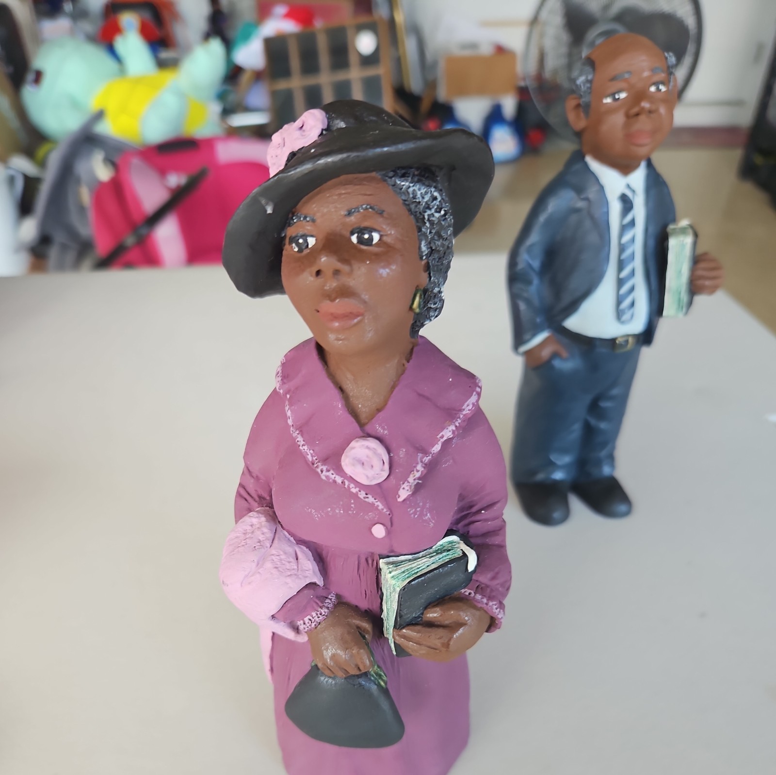 African American Man & Woman Resin Figurines Sunday Morning. 37