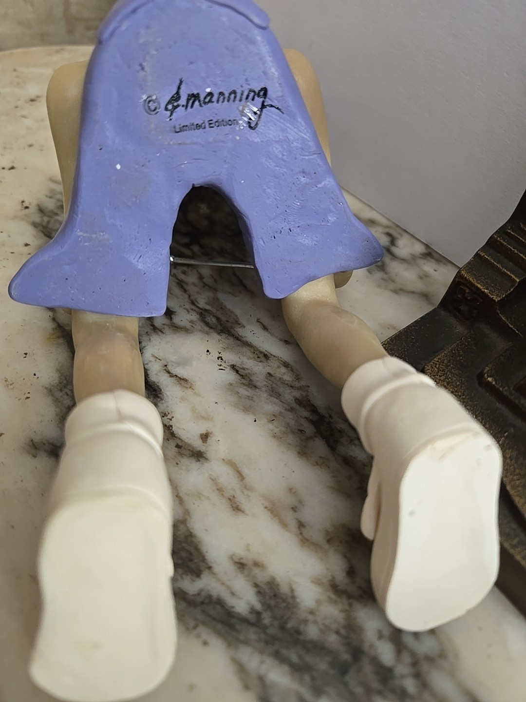 D. Manning Poly Clay Lady Golfer Figurine – Edge Sitter – Handmade Signed