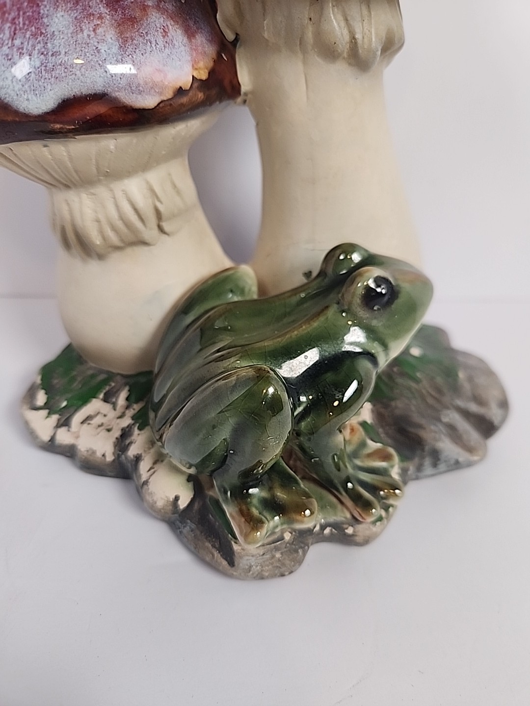 Vtg 1970s Ceramic Mushrooms Frog Figurine Solid Base Retro Toadstool Cottagecore