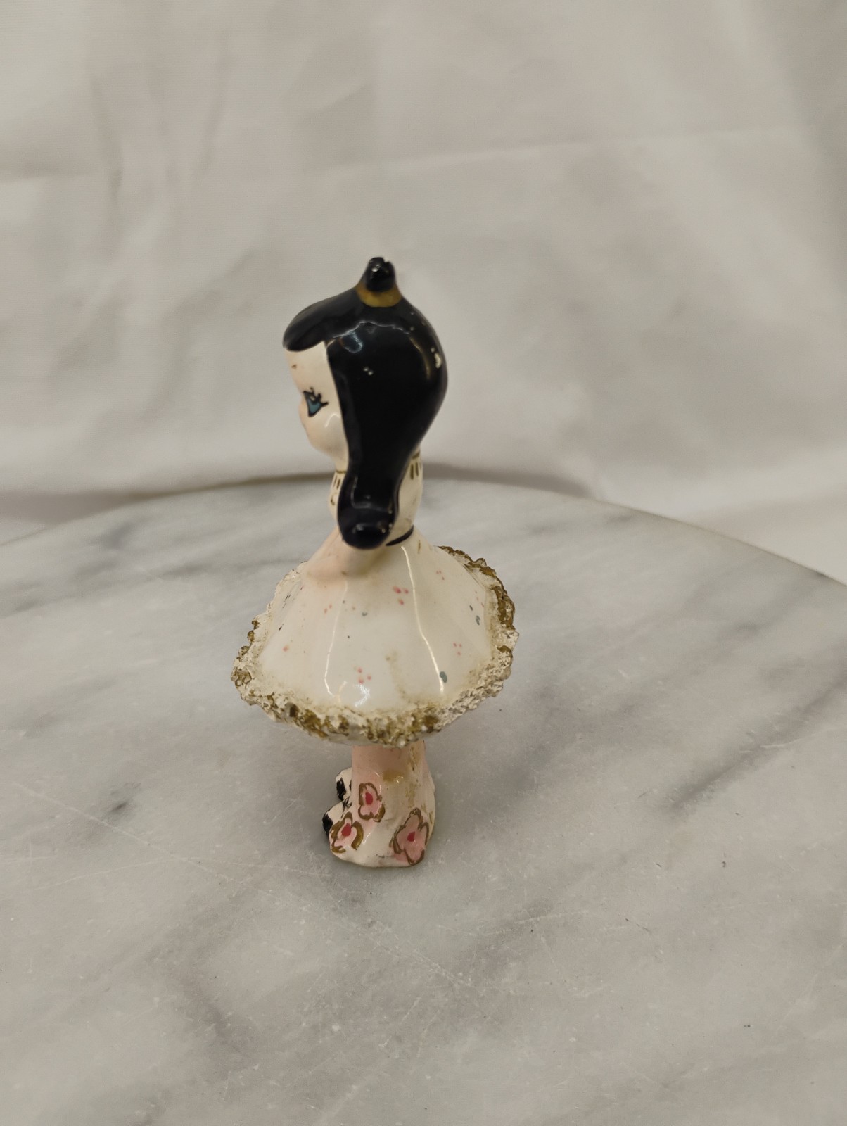Vintage Ceramic Girl Figurine 3.5″