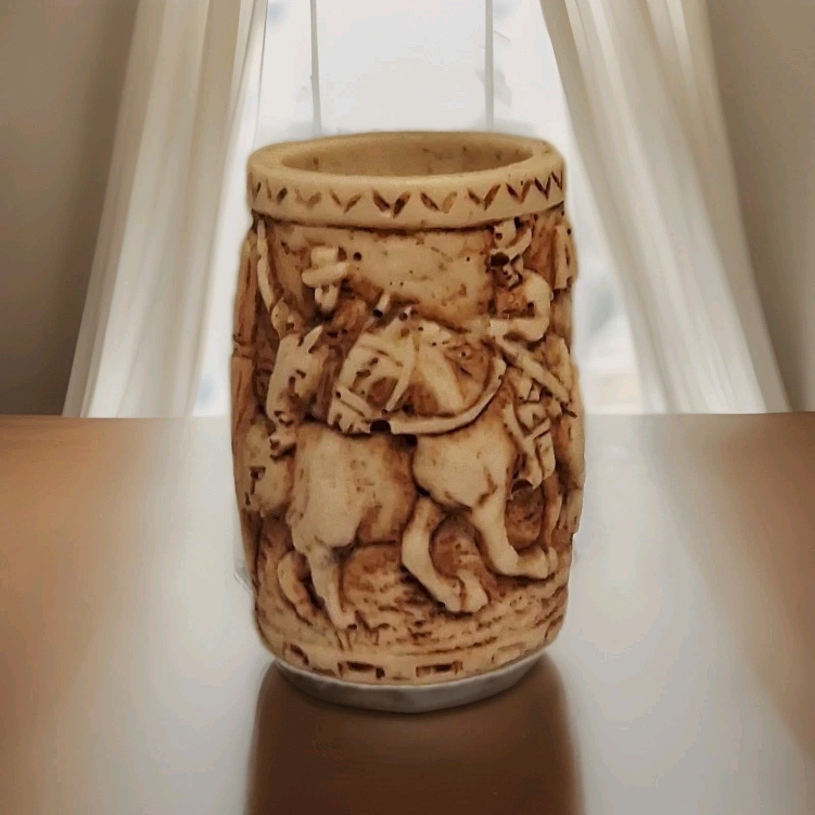 Argentina Artesain Resin Signed T. Carro