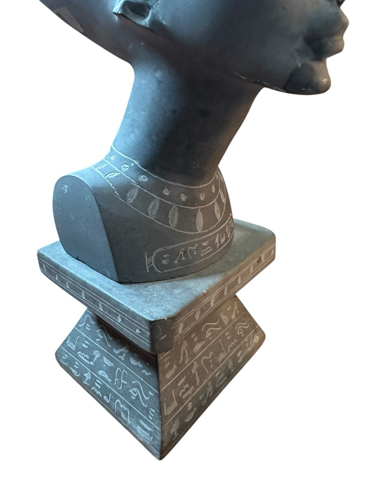 Th Egyptian Basalt Stone Hand Carved Queen Nefertiti Statue Figure Bust 13.5 In