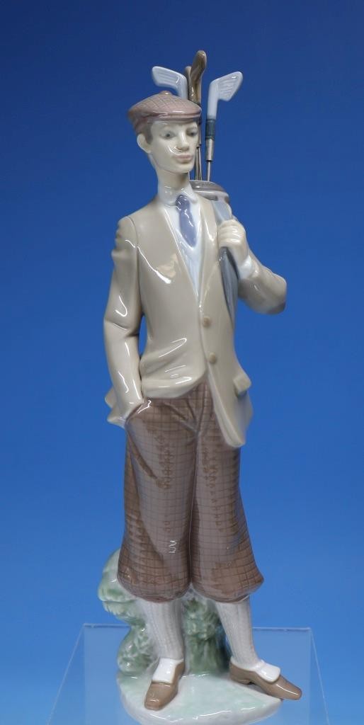 Vintage Lladro Porcelain Figurine #5301 Waiting to Tee Off Playing Golf Retired