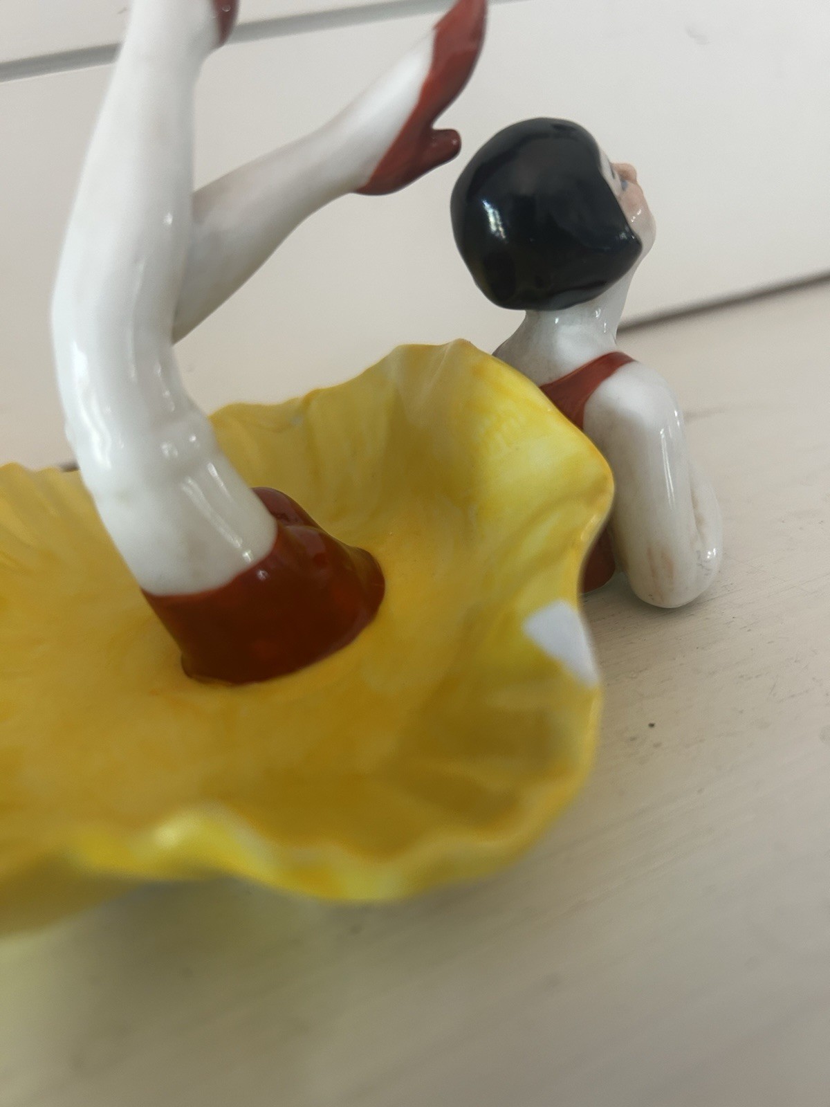 ART DECO FLAPPER PIN CUSHION BATHING BEAUTY PORCELAIN NO GALLUBA