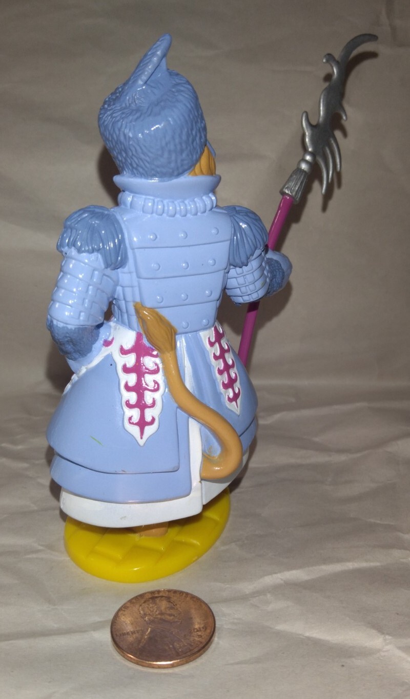 Wizard of Oz WINKIE GUARD (LION) Toy Figure w/SPEAR STAFF Yellow Brick Road RARE