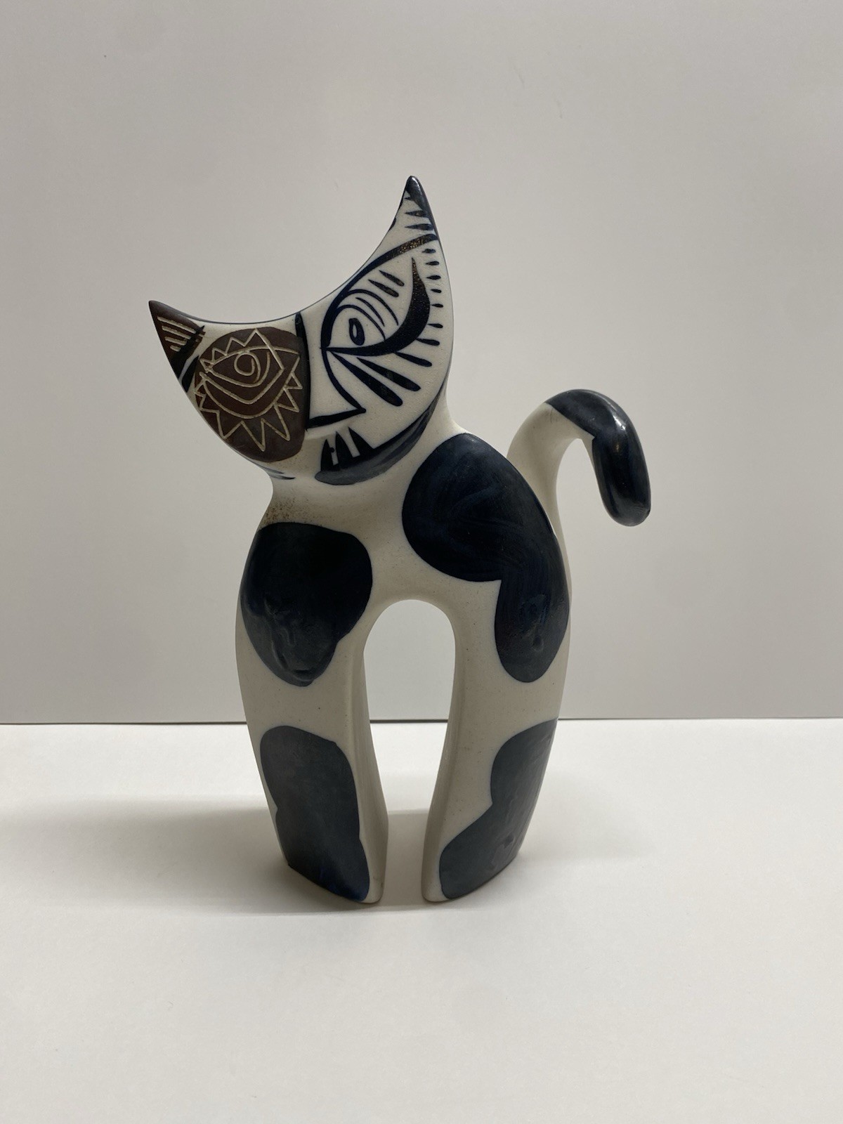 Spanish Picasso-Style Cubist Cat Abstract Ceramic Figurine by Otero Regal Signed