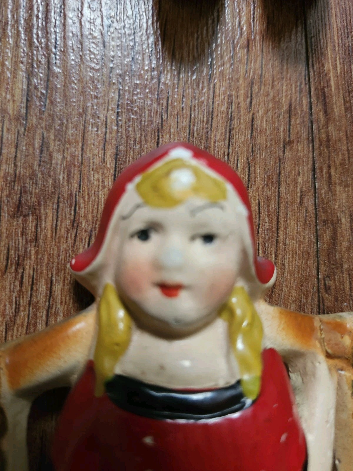 Vintage 2 Chalkware Wall Plaques Dutch Boy + Girl Red White Water Carriers