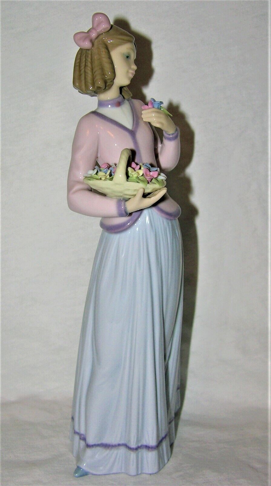 Lladro Society #7644 Innocents in Bloom