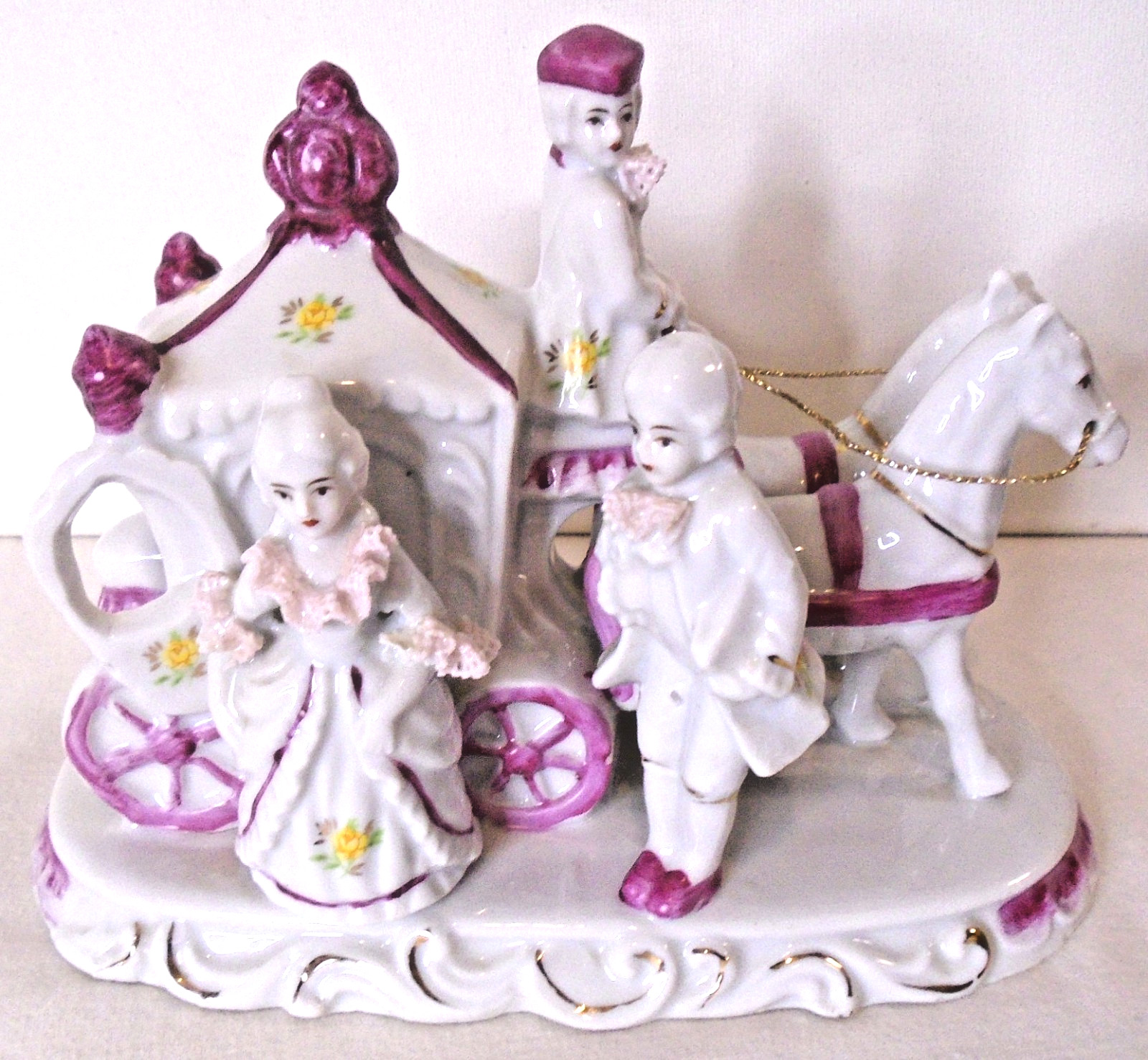 Carriage Victorian Colonial Porcelain Figurine Pink/White