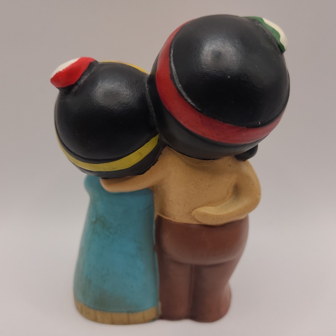 1964 NY World’s Fair Souvenir Hand Painted “It’a a Small World” Chalkware 4.5″