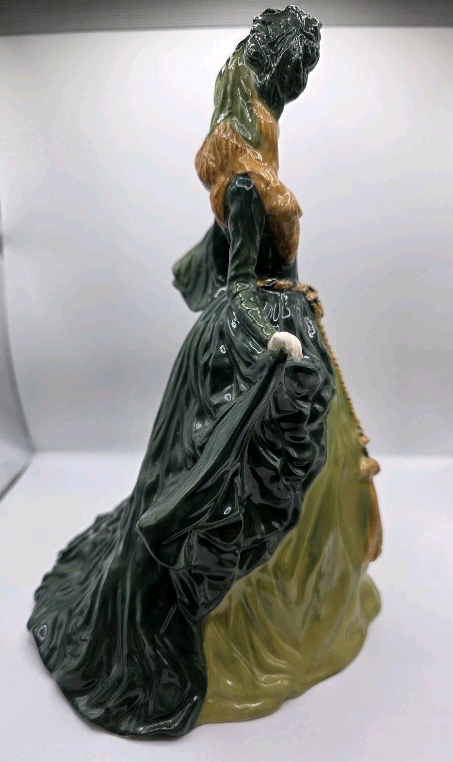 Royal Doulton Scarlett O’Hara HN 4200 Gone With The Wind Figurine Green Dress