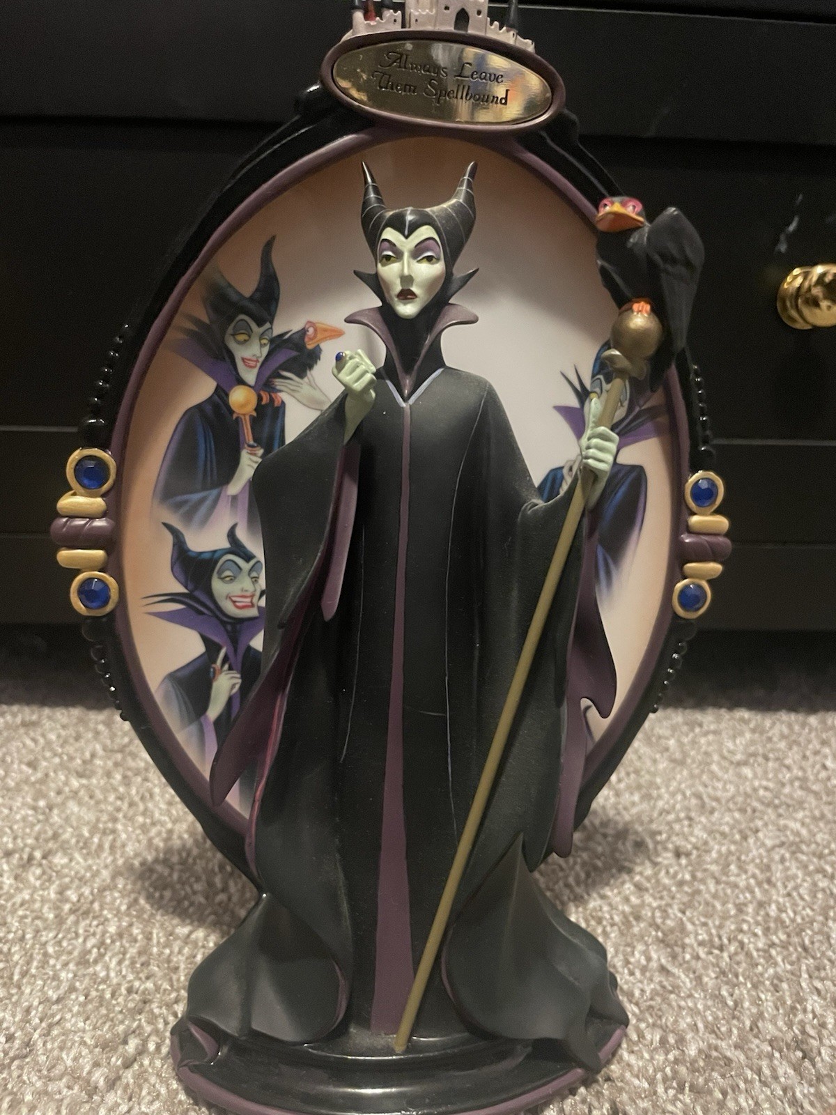 2002 Bradford Exchange Disney’s Legendary Villains Maleficent 3D Plate Figurine