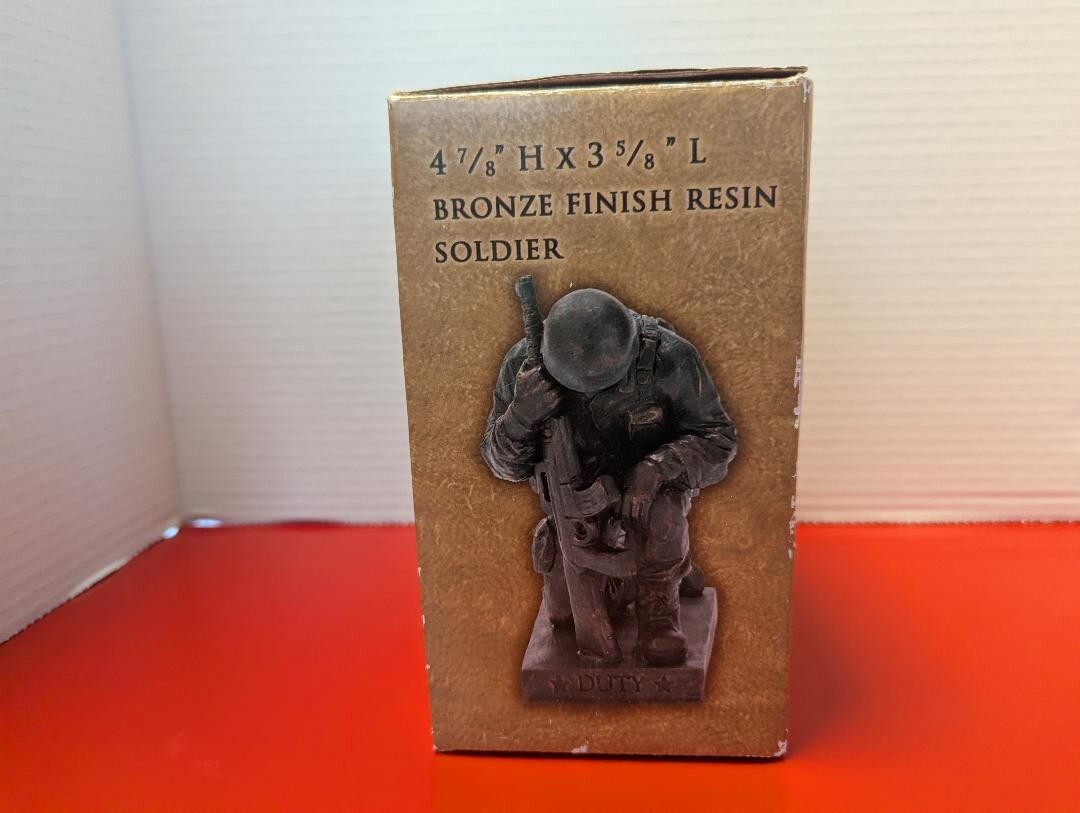 Dicksons Called to Pray Soldier Figurine Faith-Based Military Prayer Statue 4.8″