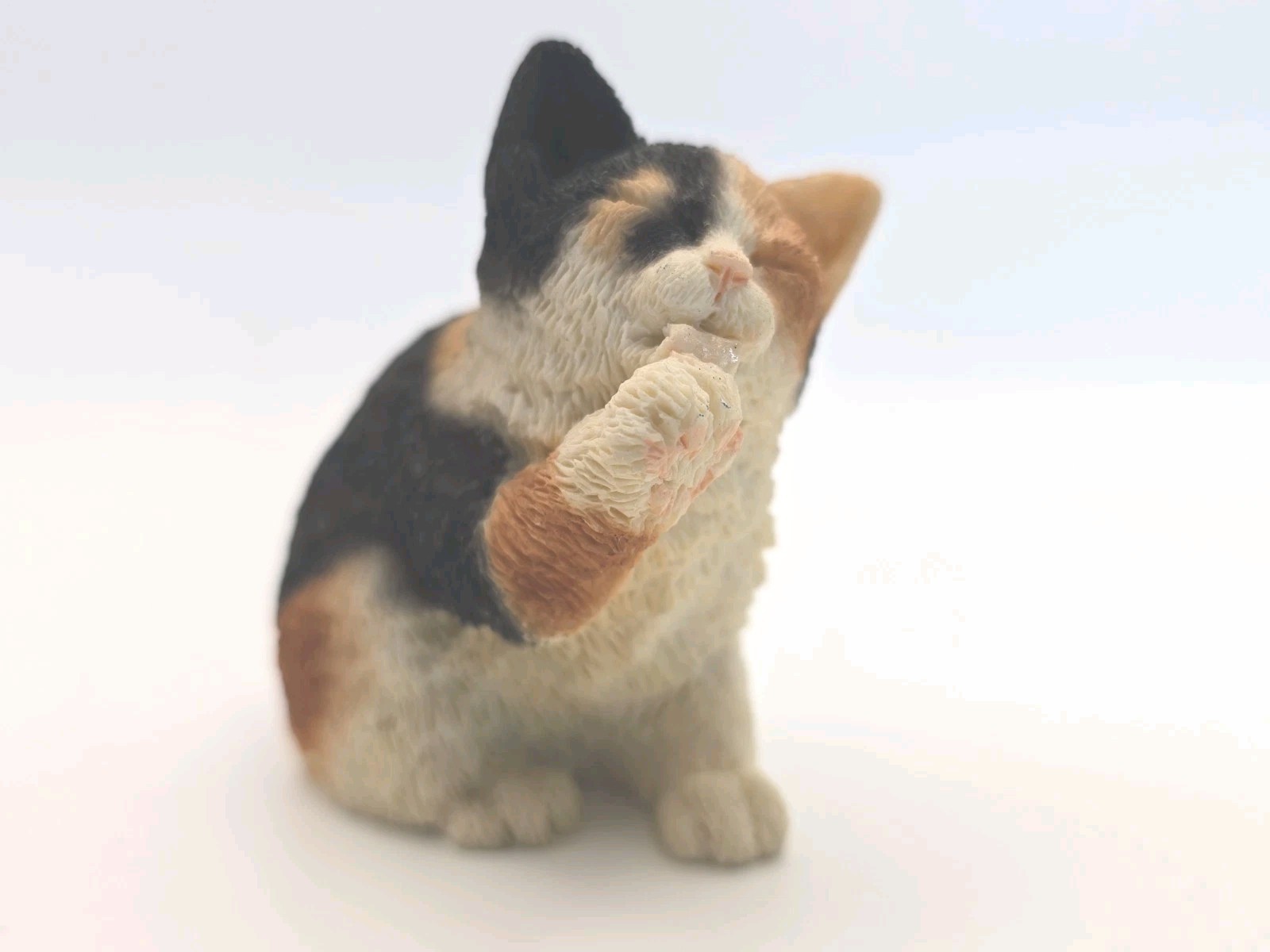Vintage Stone Critters Calico Cat Statue Beautiful Cat Feline Kitten Figure