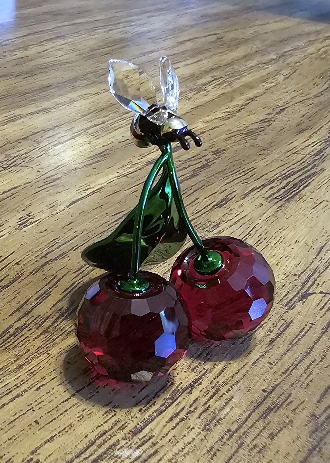 🐝🍒Swarovski 2024 L.E. Idyllia Bumble Bee on Cherries Figurine, Green Metal NIB
