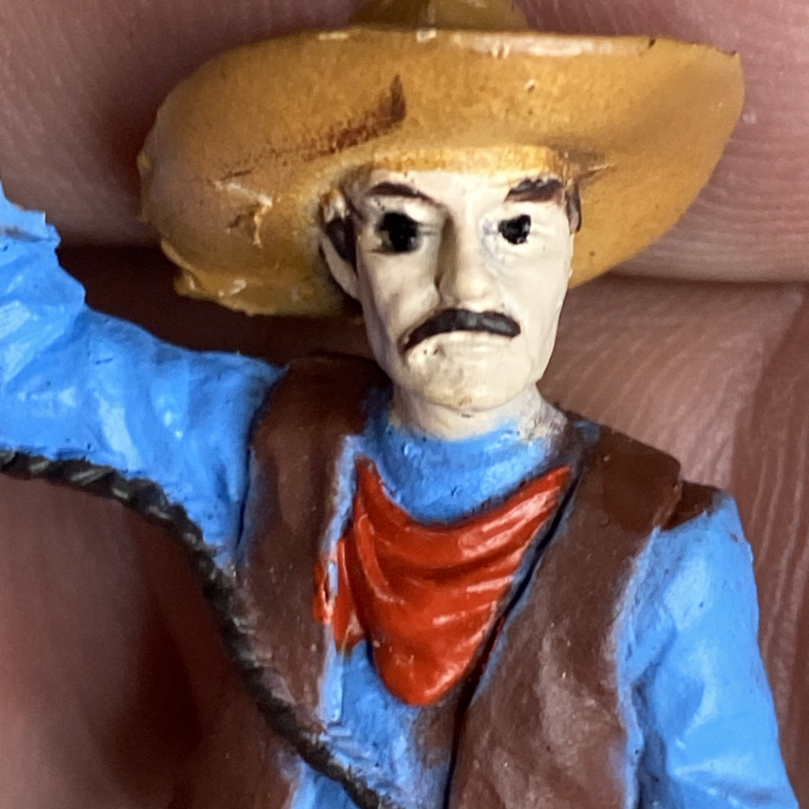 Th 2.5″ Annie Oakley & Cowboy Lasso Figure Plastic Western Safari Ltd Cake Top
