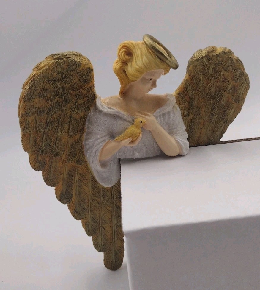 Guardian Angel Resin Door Frame / Mantel Corner Sitter