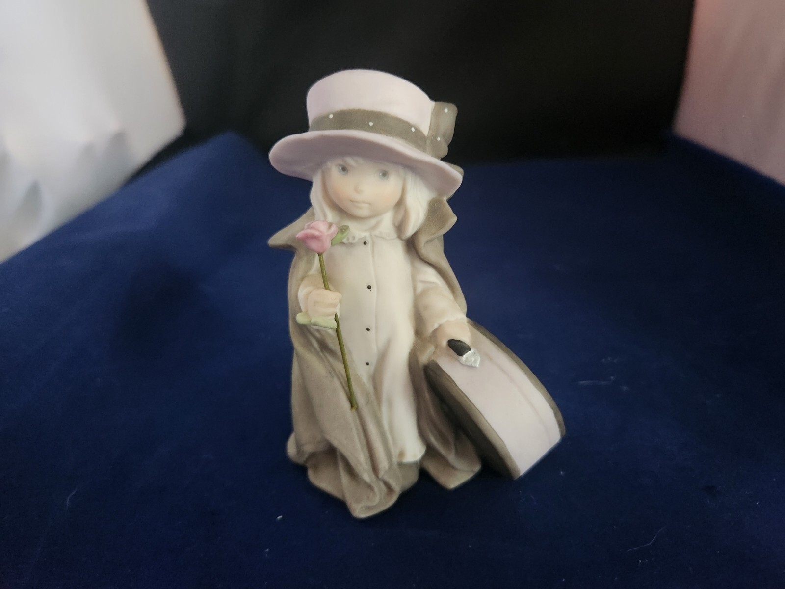 1997 Enesco I Can’t Wait To See You Pretty As A Picture Figurine 324167